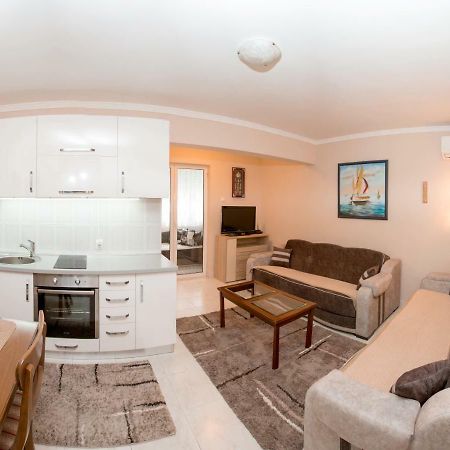 شقة Valentina Apartman Petrovac المظهر الخارجي الصورة