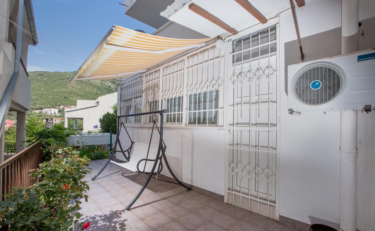 شقة Valentina Apartman Petrovac المظهر الخارجي الصورة