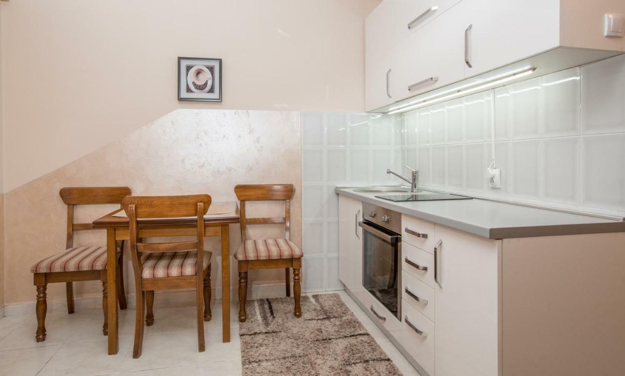 شقة Valentina Apartman Petrovac المظهر الخارجي الصورة